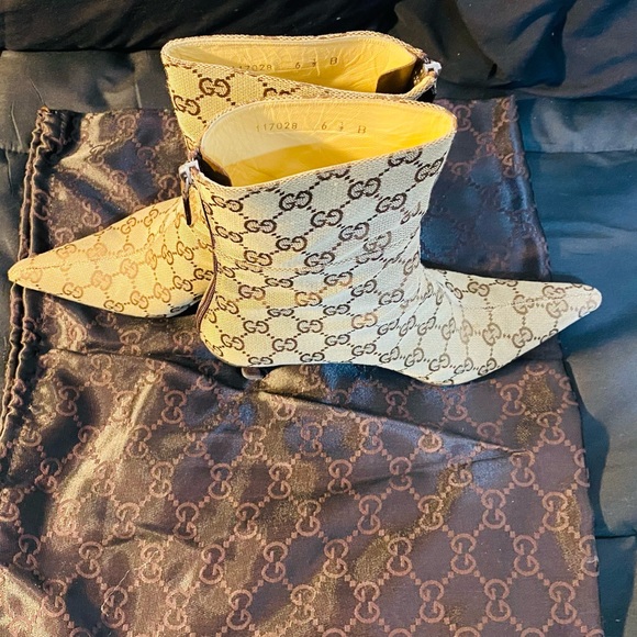 Vintage Gucci Blondie GG Logo Booties - Picture 6 of 9